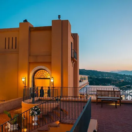 Hotel Altafiumara & 4*