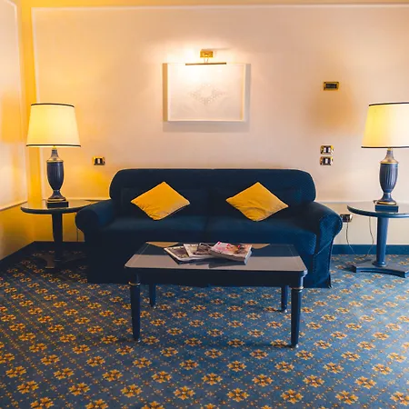 Altafiumara & 호텔