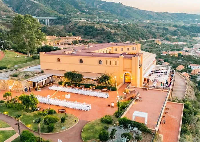 Altafiumara & 4* Villa San Giovanni