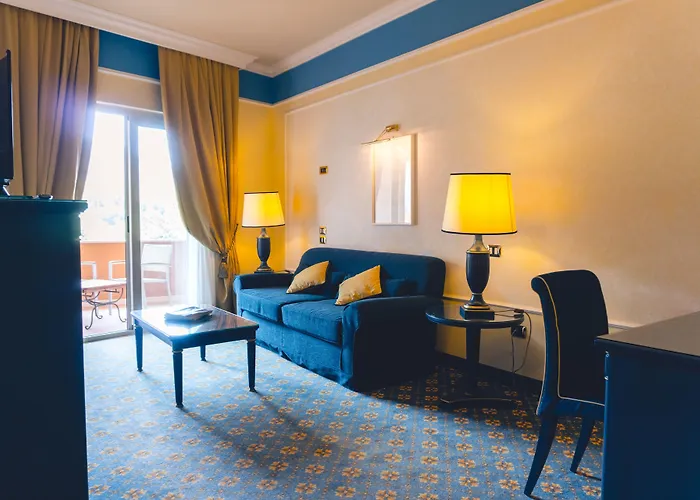 Hotell Altafiumara &