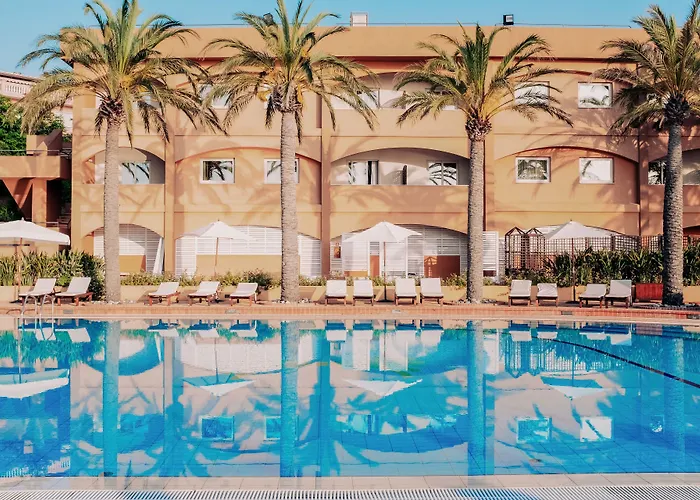 Hotell Altafiumara &