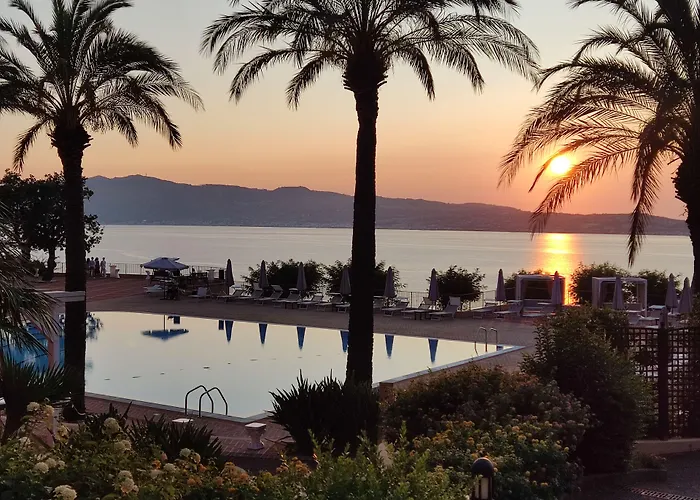 Altafiumara & Hotell Villa San Giovanni