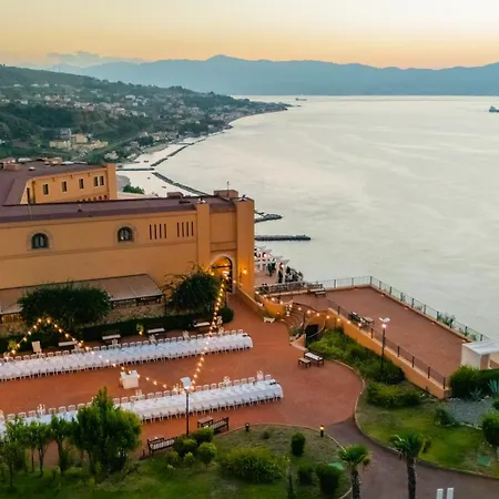 Altafiumara Resort&spa 4*