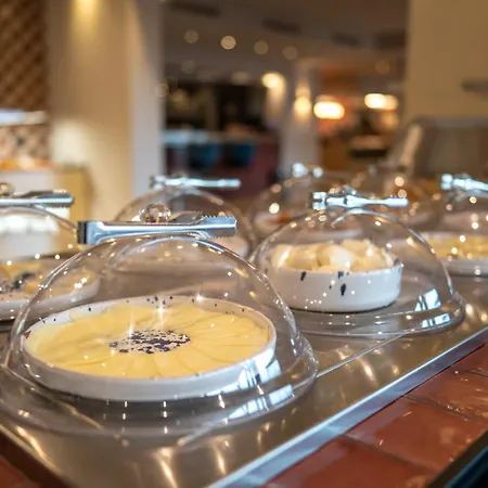 Hotel Altafiumara & 4*