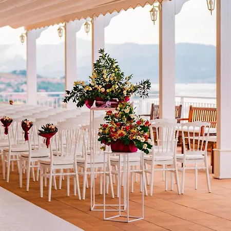 Altafiumara & 4* Villa San Giovanni