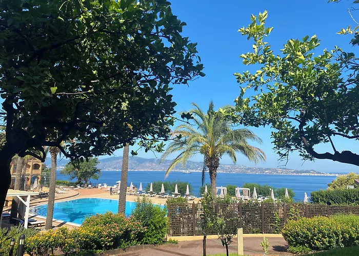 Altafiumara & 4* Villa San Giovanni